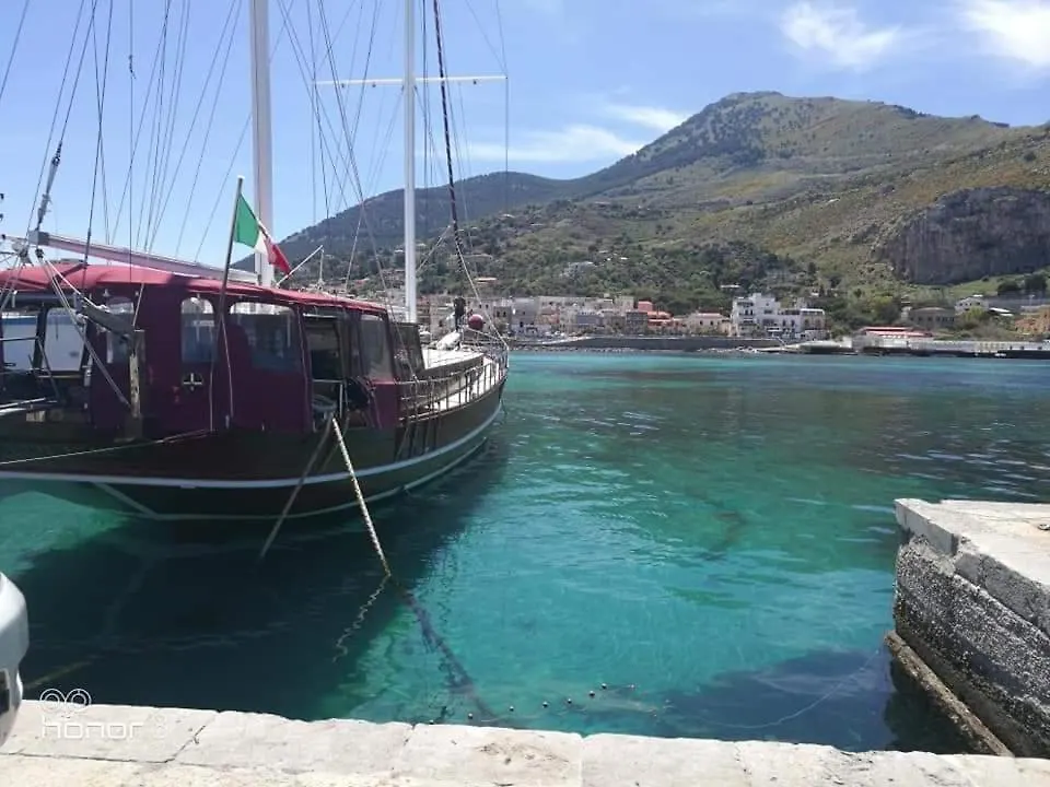 Casa Al Mare Sferracavallo Palermo Holiday home